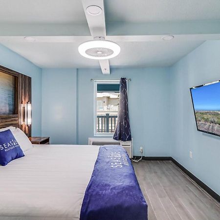 Seaside Boutique Hotel, Waves At Your Doorstep ポート・アランサス エクステリア 写真