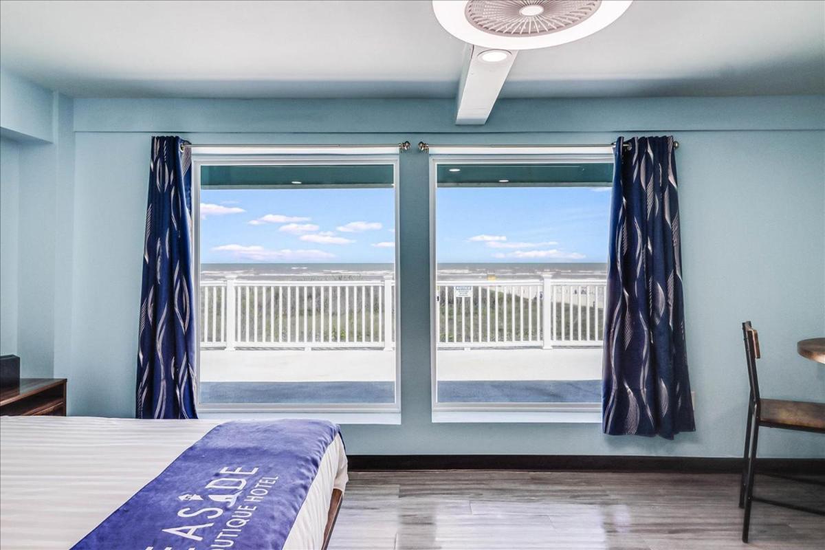 Seaside Boutique Hotel, Waves At Your Doorstep ポート・アランサス エクステリア 写真