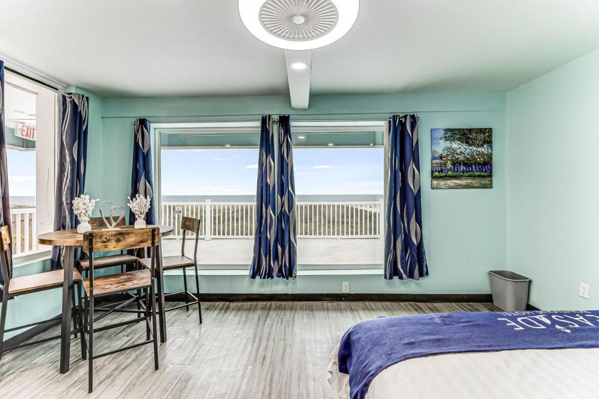 Seaside Boutique Hotel, Waves At Your Doorstep ポート・アランサス エクステリア 写真