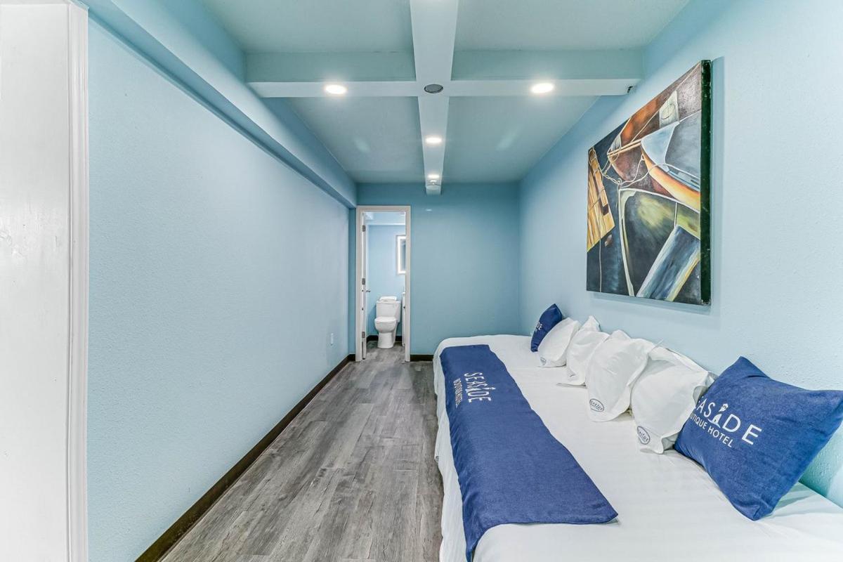Seaside Boutique Hotel, Waves At Your Doorstep ポート・アランサス エクステリア 写真