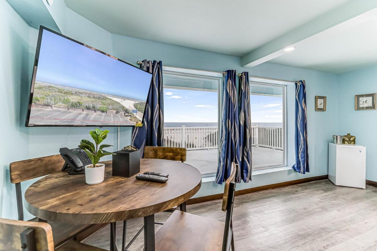 Seaside Boutique Hotel, Waves At Your Doorstep ポート・アランサス エクステリア 写真
